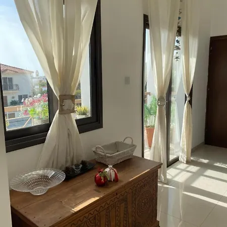 Two Bedroom Duplex With Mountain And Sea View Apartment Oroklini